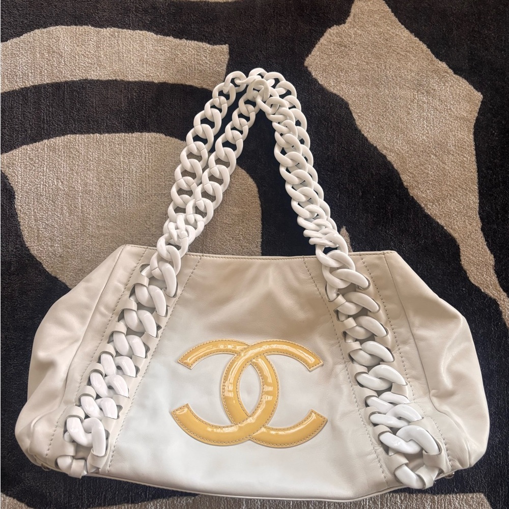 Chanel Cream and Gold Women's Bag